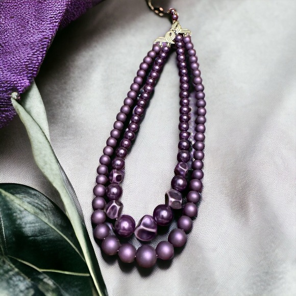 Vintage Purple Moonglow Graduated Double Strand Beaded Necklace - Picture 1 of 9